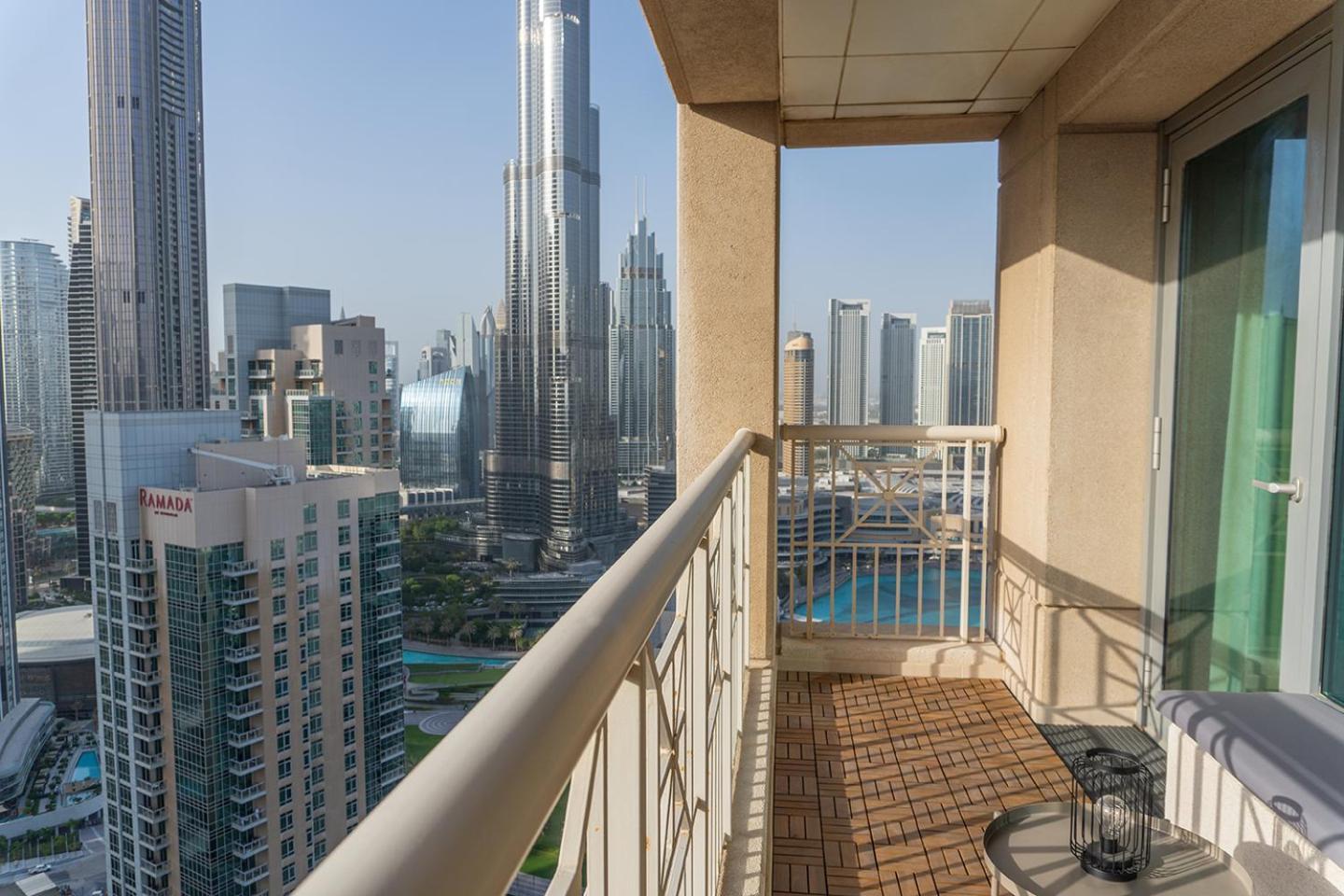 Downtown Oasis, Burj Khalifa Views, Luxury Amenities Apartment Dubai Exterior foto
